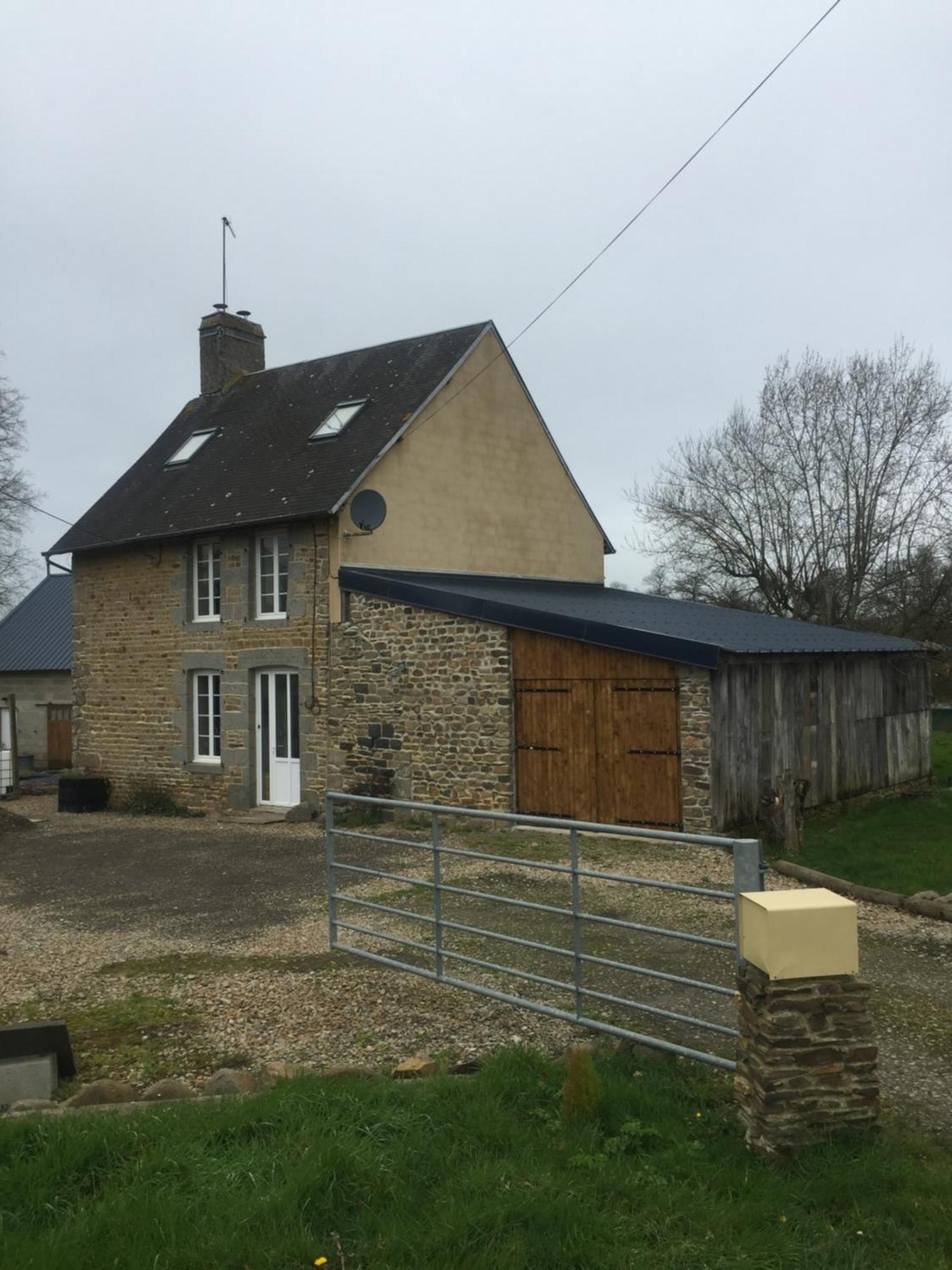 Spacious, Rustic Studio Space For 2 Persons Saint-Cyr-du-Bailleul Exterior foto